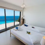 Modern Style Villa Áyios Nikítas