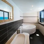 Modern Style Villa *